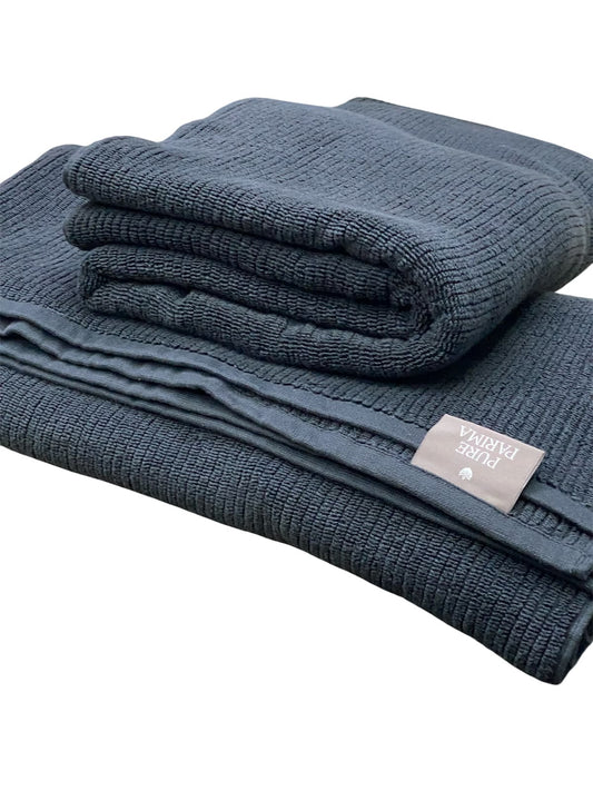 Luxury Malaysia Black King Size Cotton Bath Towel β Ultra Fluffy 30x60 Inches