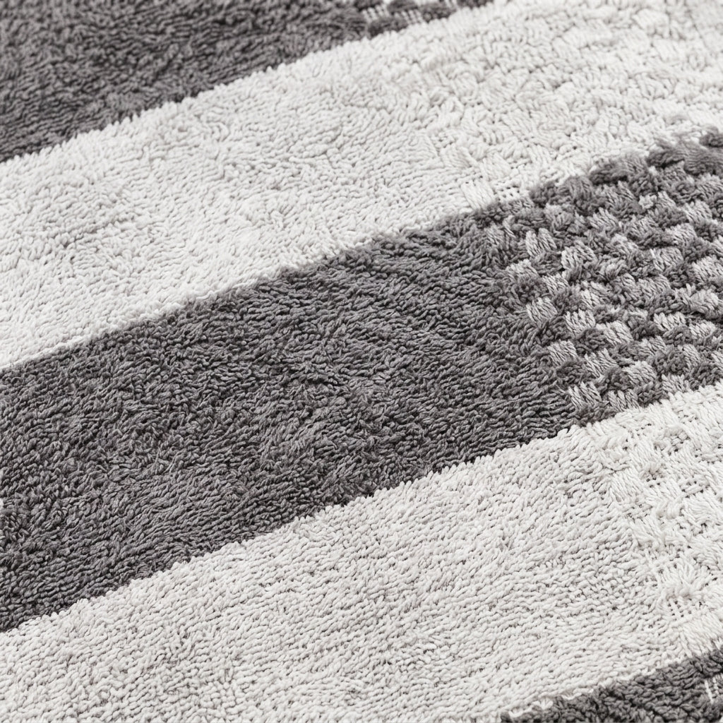 Super Soft Velvet Bath Towel – King Size 30 × 60 Inches