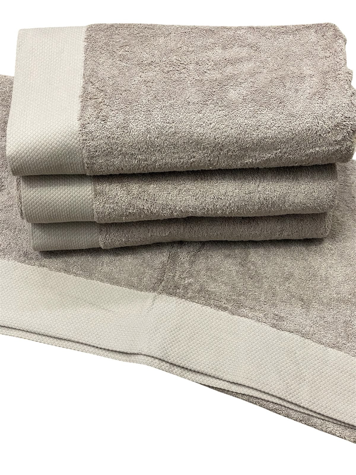 Premium Hotel Quality Beige Triple Cotton Bath Towel – Extra Large 30x60 Inches